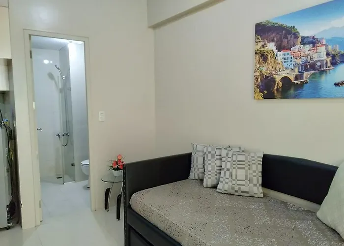 One Palm Tree Close To Airport - Terminal 3 アパート マニラ市