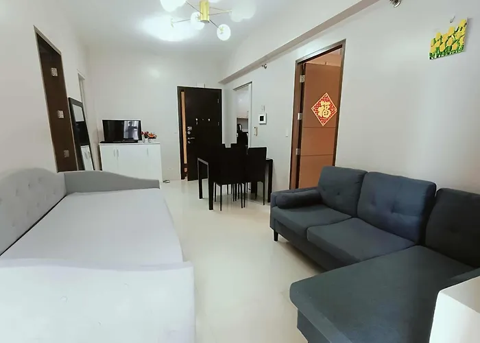 One Palm Tree Close To Airport - Terminal 3 アパート マニラ市
